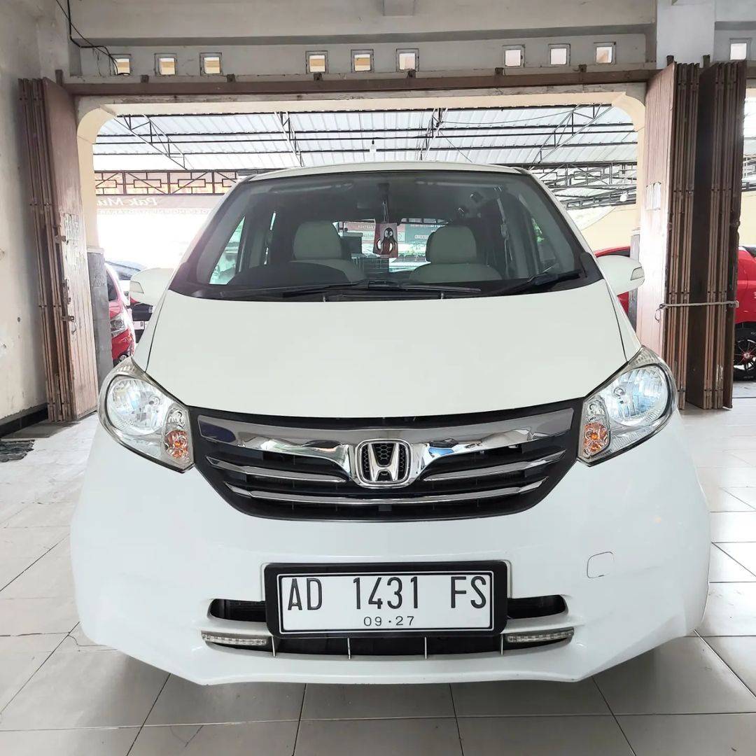 2012 Honda Freed Bekas 2012 Honda Freed Bekas