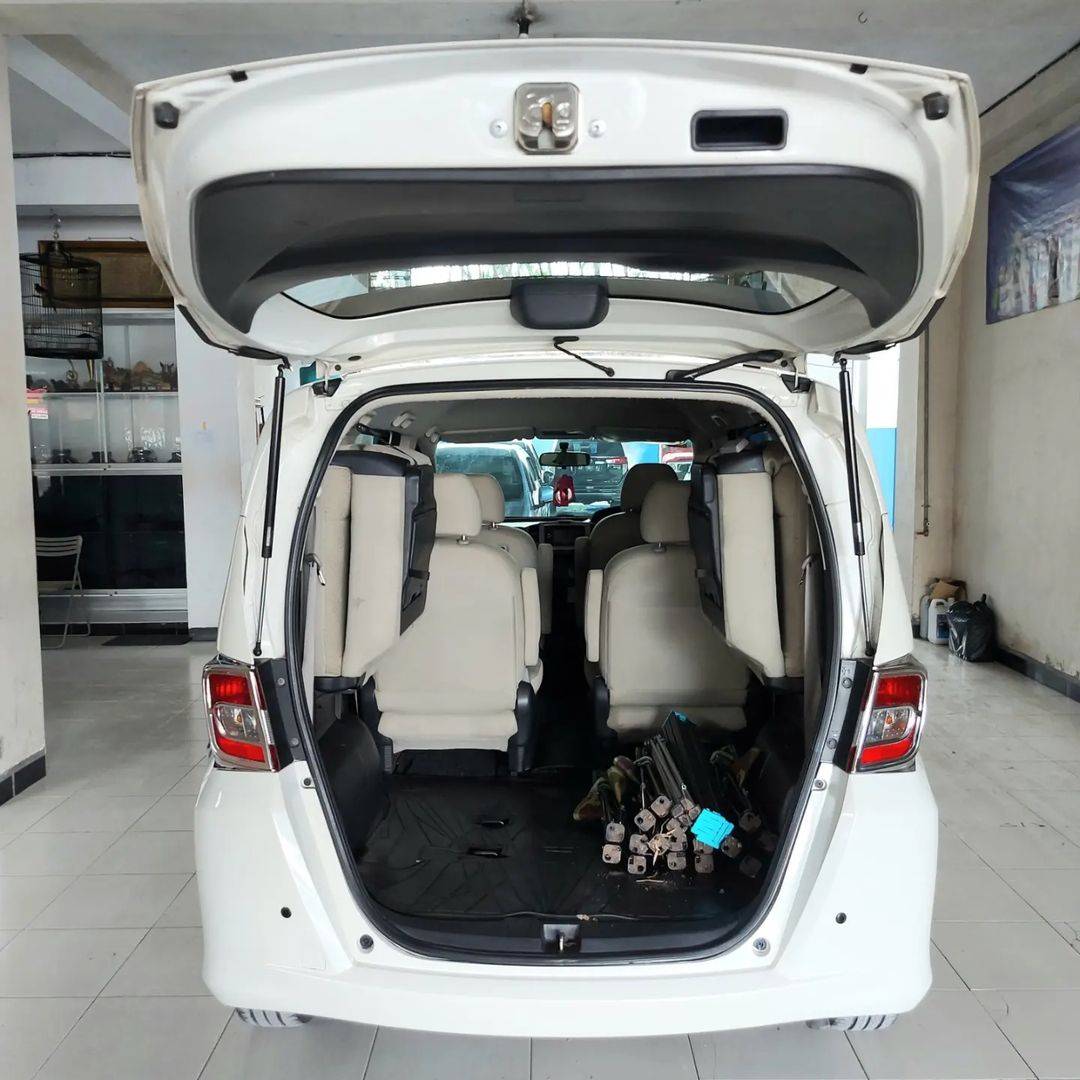 2012 Honda Freed 2012 Honda Freed