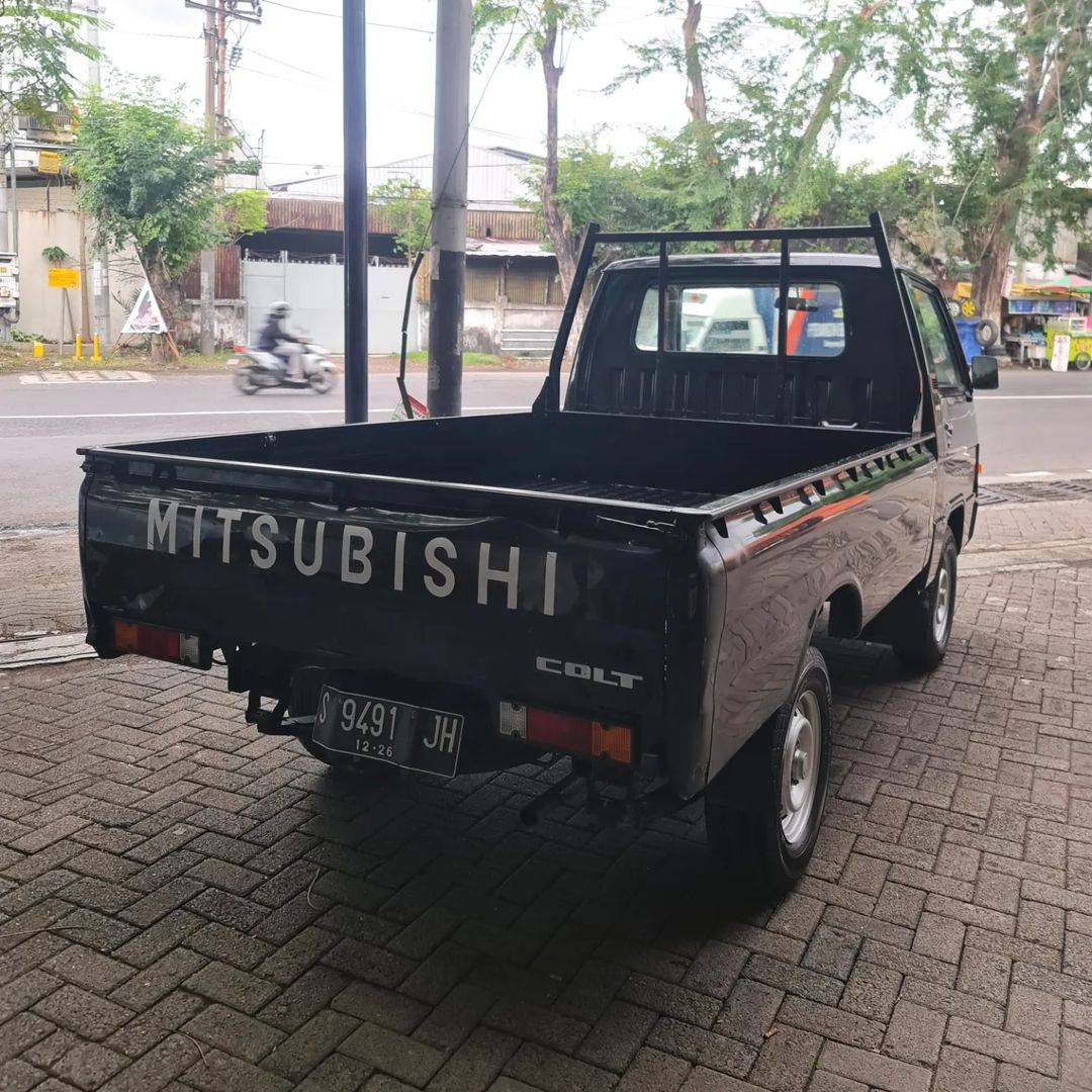 2021 Mitsubishi L300 2021 Mitsubishi L300