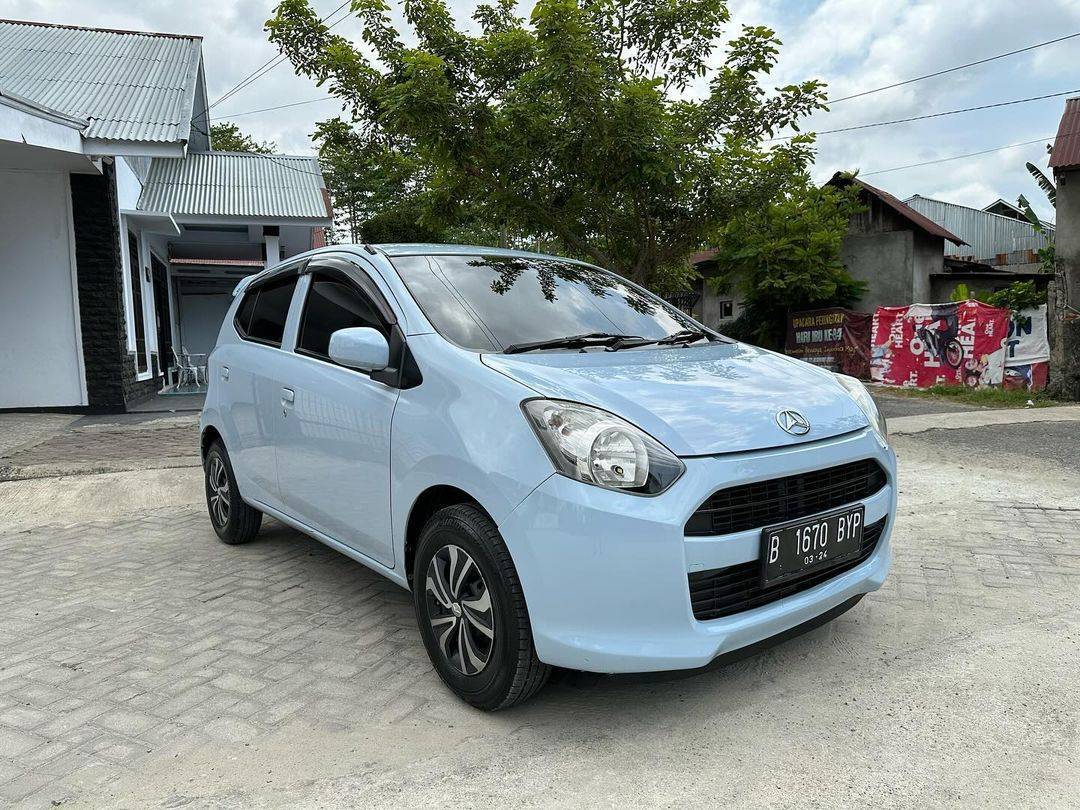 Second Hand 2013 Daihatsu Ayla D 1 AT