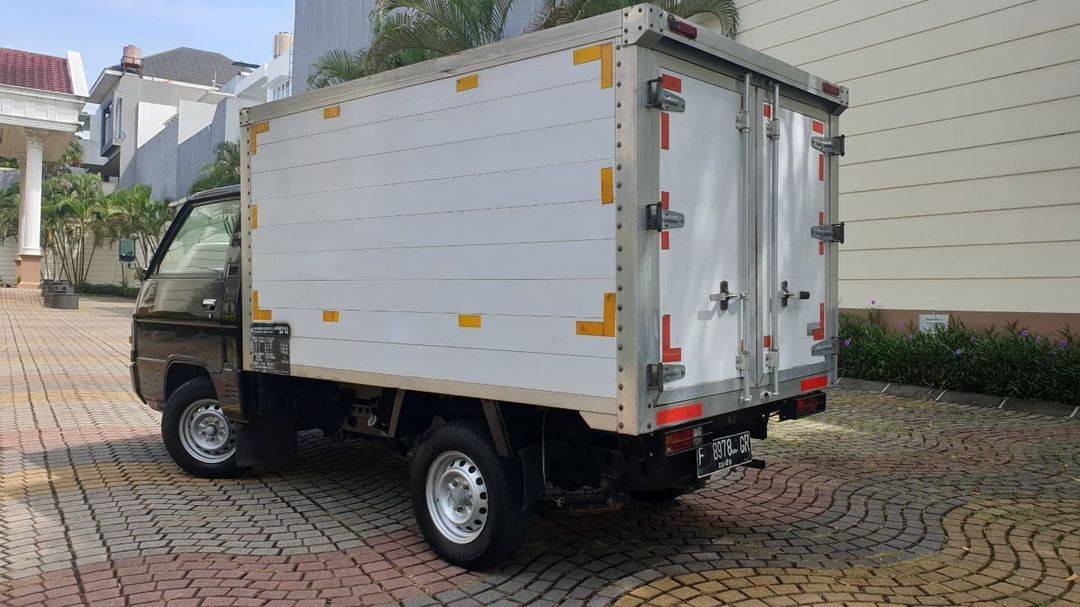 2015 Mitsubishi Colt L300 2015 Mitsubishi Colt L300