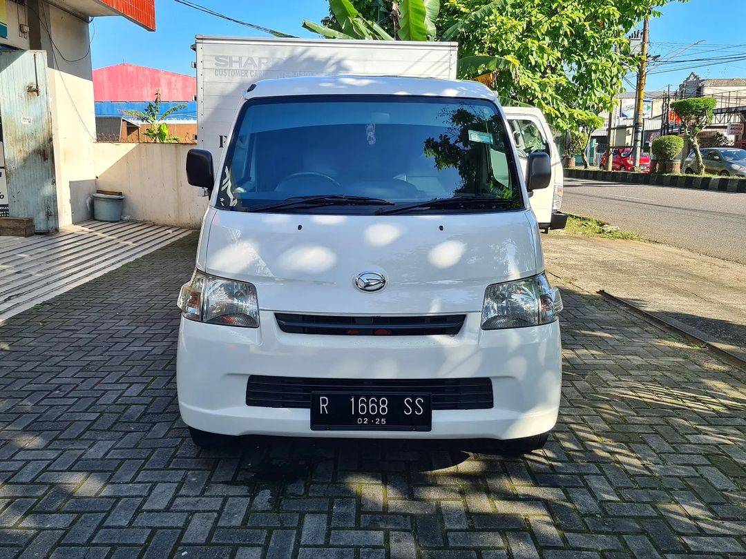 Second Hand 2015 Daihatsu Gran Max MB Second Hand 2015 Daihatsu Gran Max MB