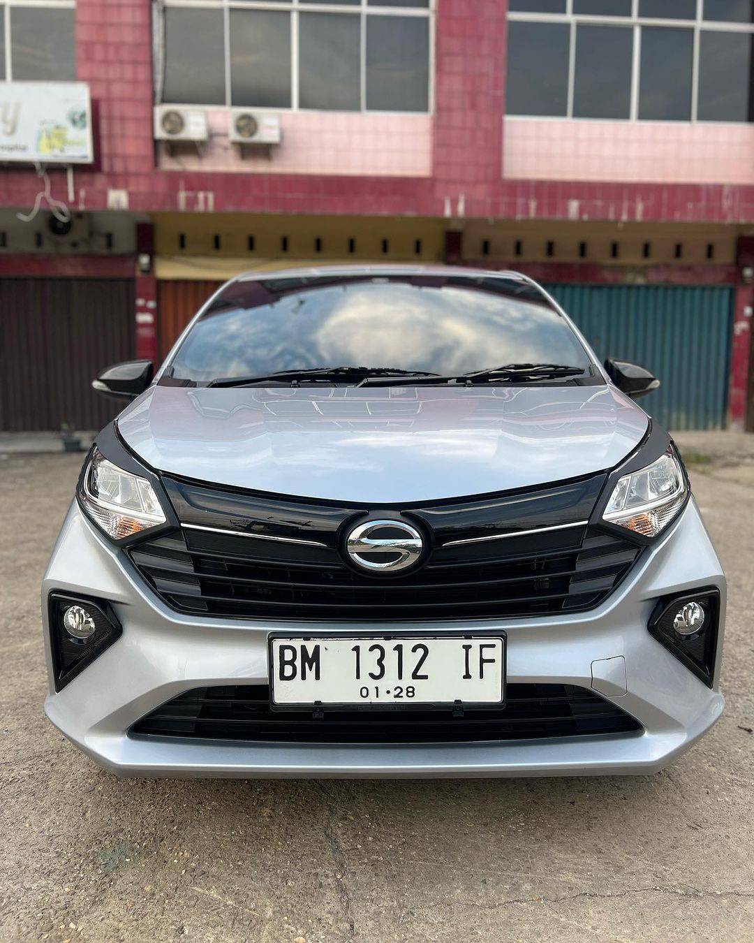 2022 Daihatsu Sigra 1.0 D MT Bekas