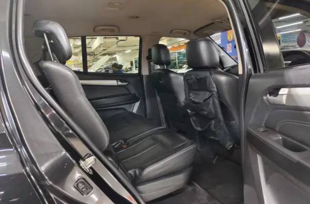 2013 Isuzu MuX 2013 Isuzu MuX