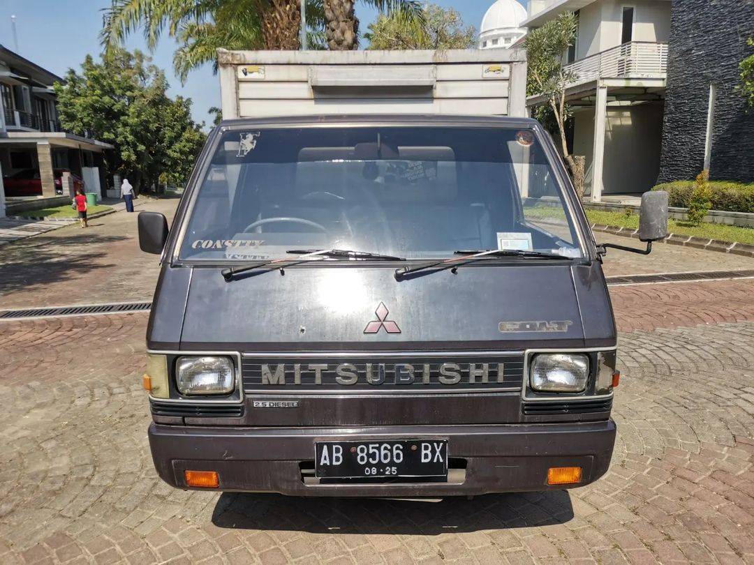 Second Hand 2005 Mitsubishi L300 Second Hand 2005 Mitsubishi L300