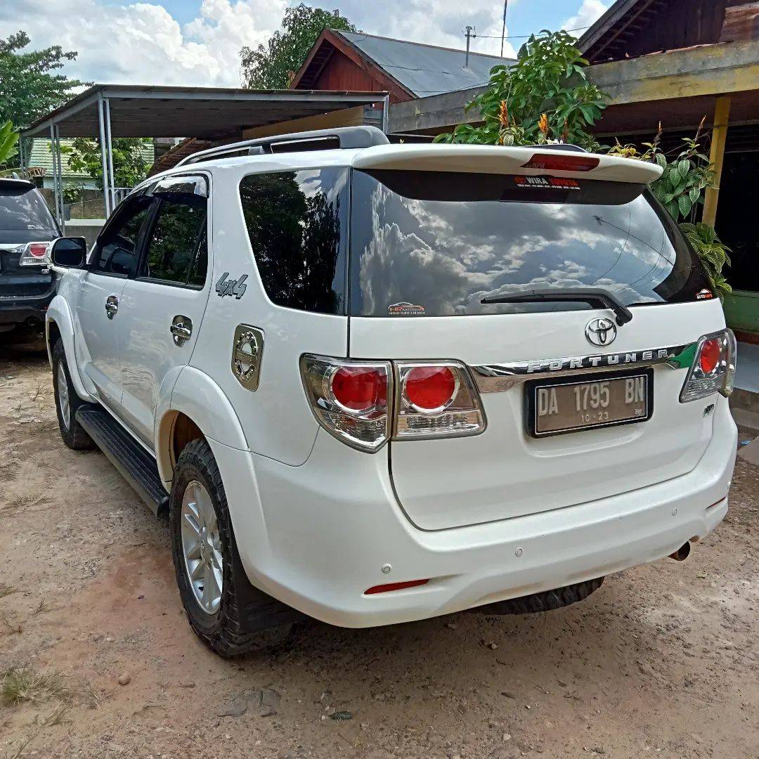 2013 Toyota Fortuner  2013 Toyota Fortuner