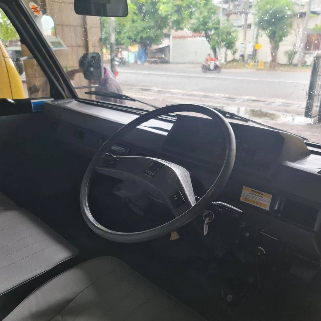 2021 Mitsubishi L300 2021 Mitsubishi L300