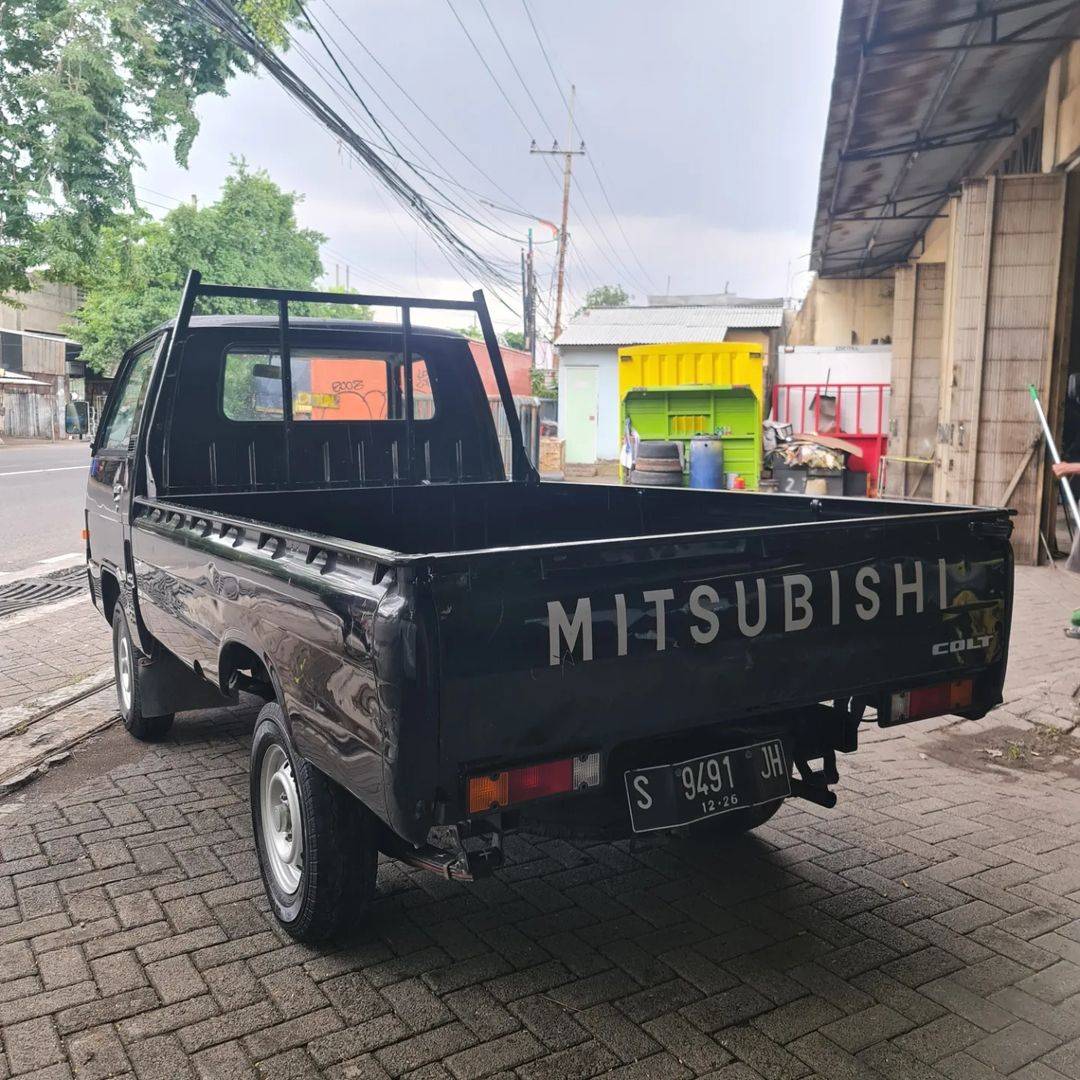 2021 Mitsubishi L300 2021 Mitsubishi L300