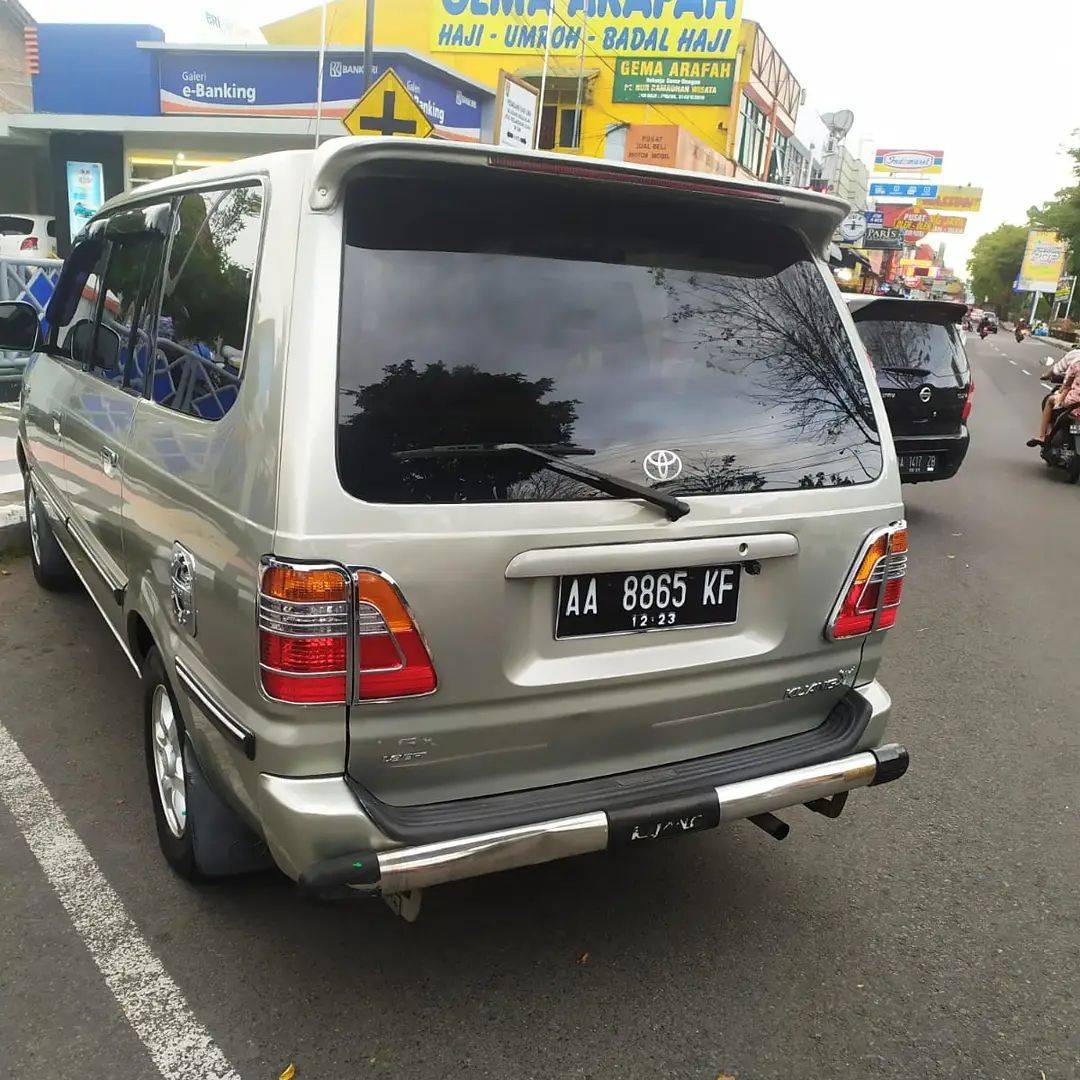 2002 Toyota Kijang  1.8L LGX 2002 Toyota Kijang  1.8L LGX