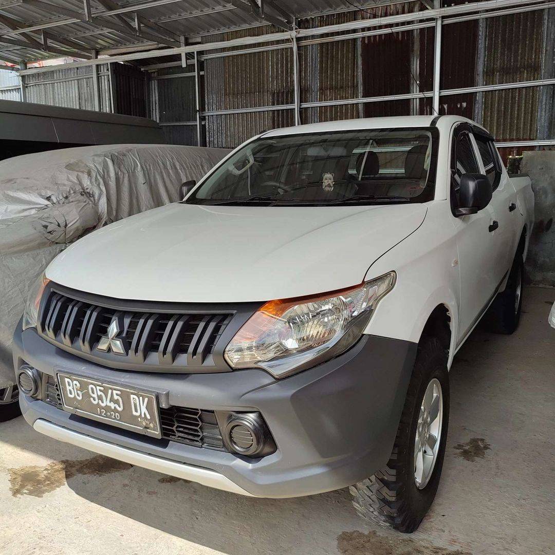 2015 Mitsubishi Strada 2015 Mitsubishi Strada