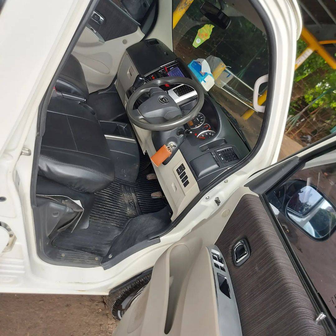 2015 Daihatsu Luxio 2015 Daihatsu Luxio