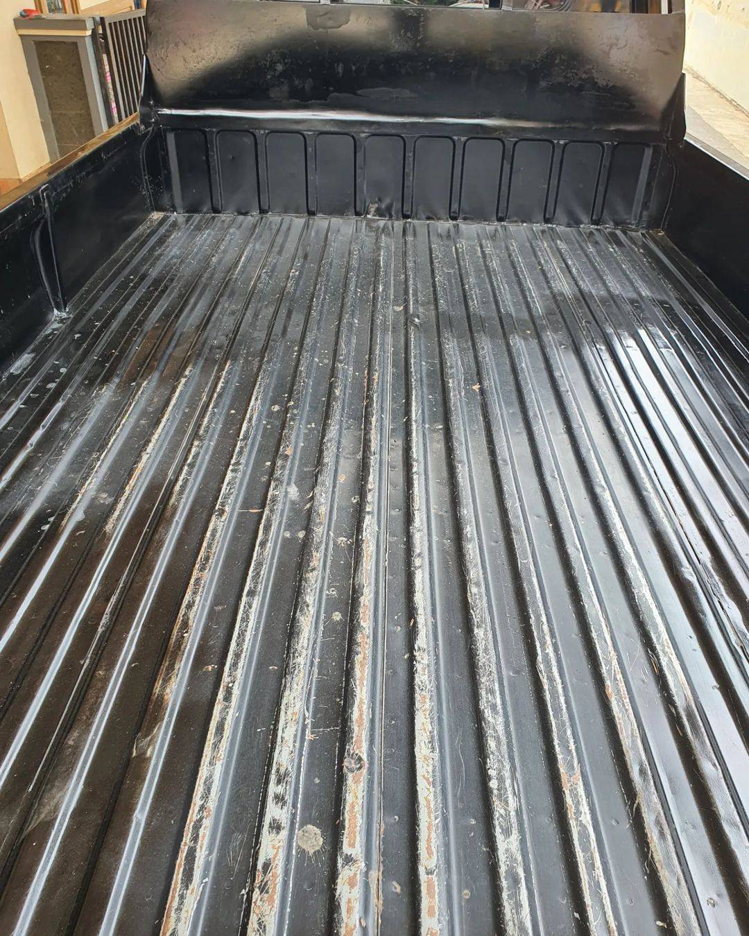 2015 Mitsubishi L300 2015 Mitsubishi L300