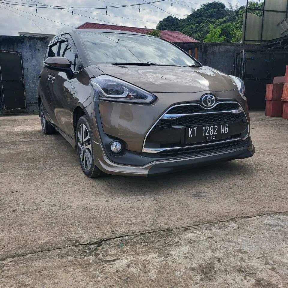 2017 Toyota Sienta 2017 Toyota Sienta
