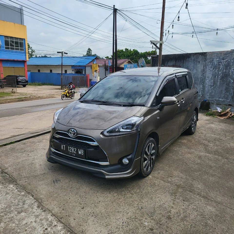 2017 Toyota Sienta 2017 Toyota Sienta