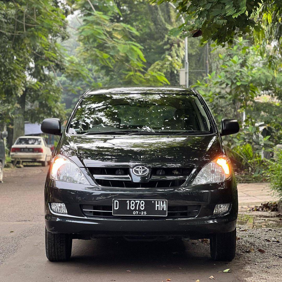 Second Hand 2005 Toyota Kijang Innova Second Hand 2005 Toyota Kijang Innova