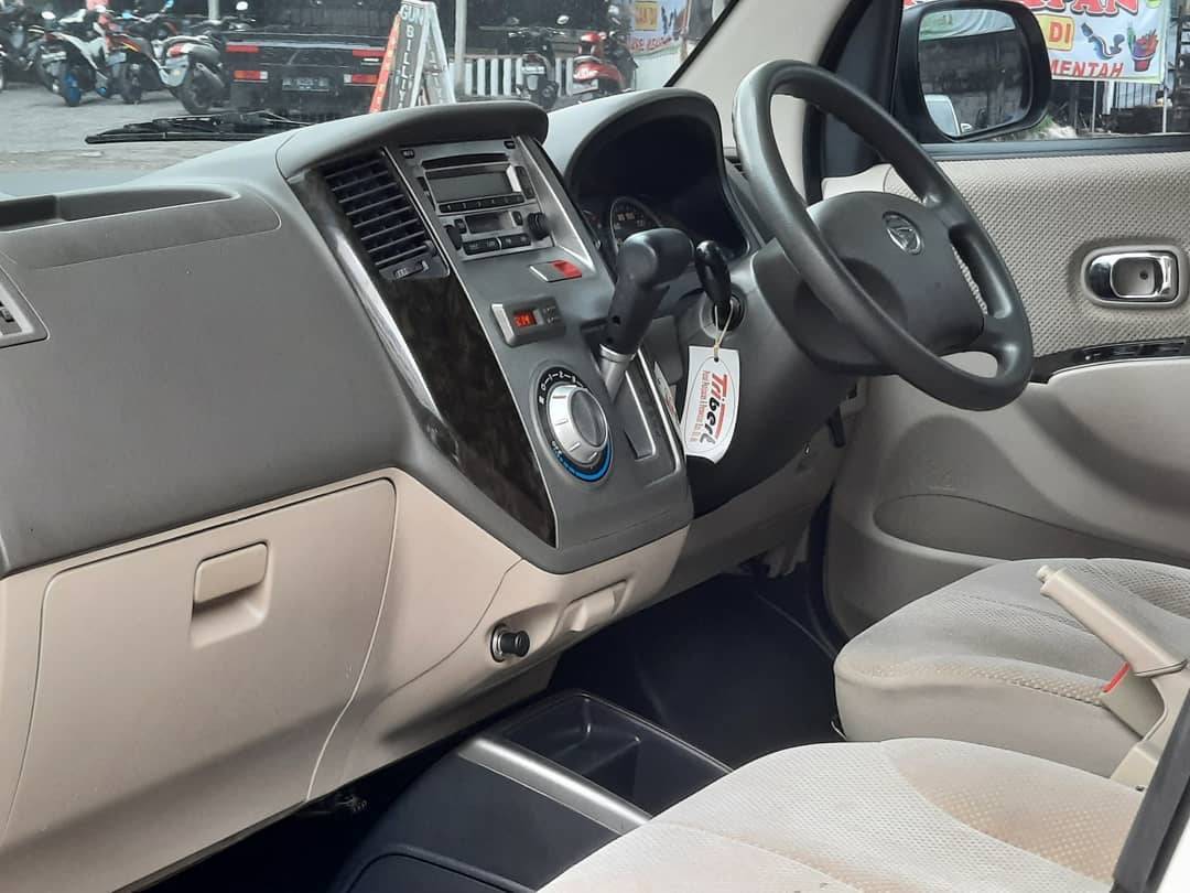 2012 Daihatsu Luxio 2012 Daihatsu Luxio