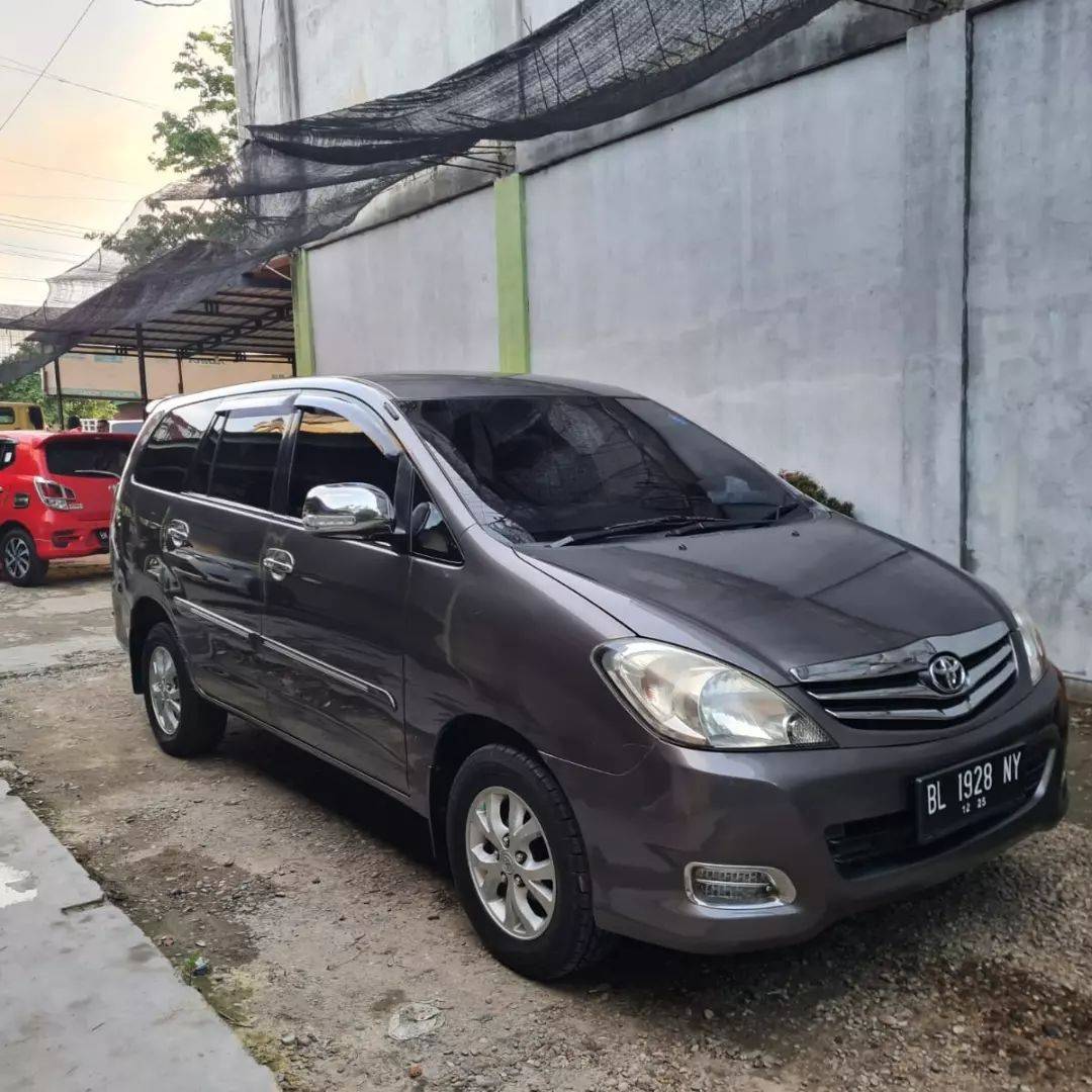 2010 Toyota Kijang Innova 2010 Toyota Kijang Innova