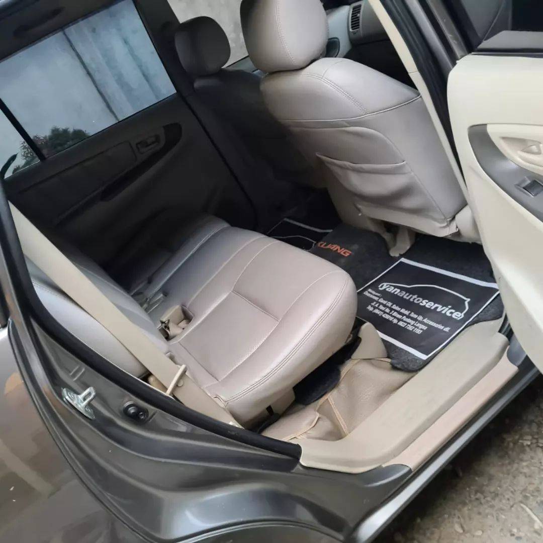 2010 Toyota Kijang Innova 2010 Toyota Kijang Innova