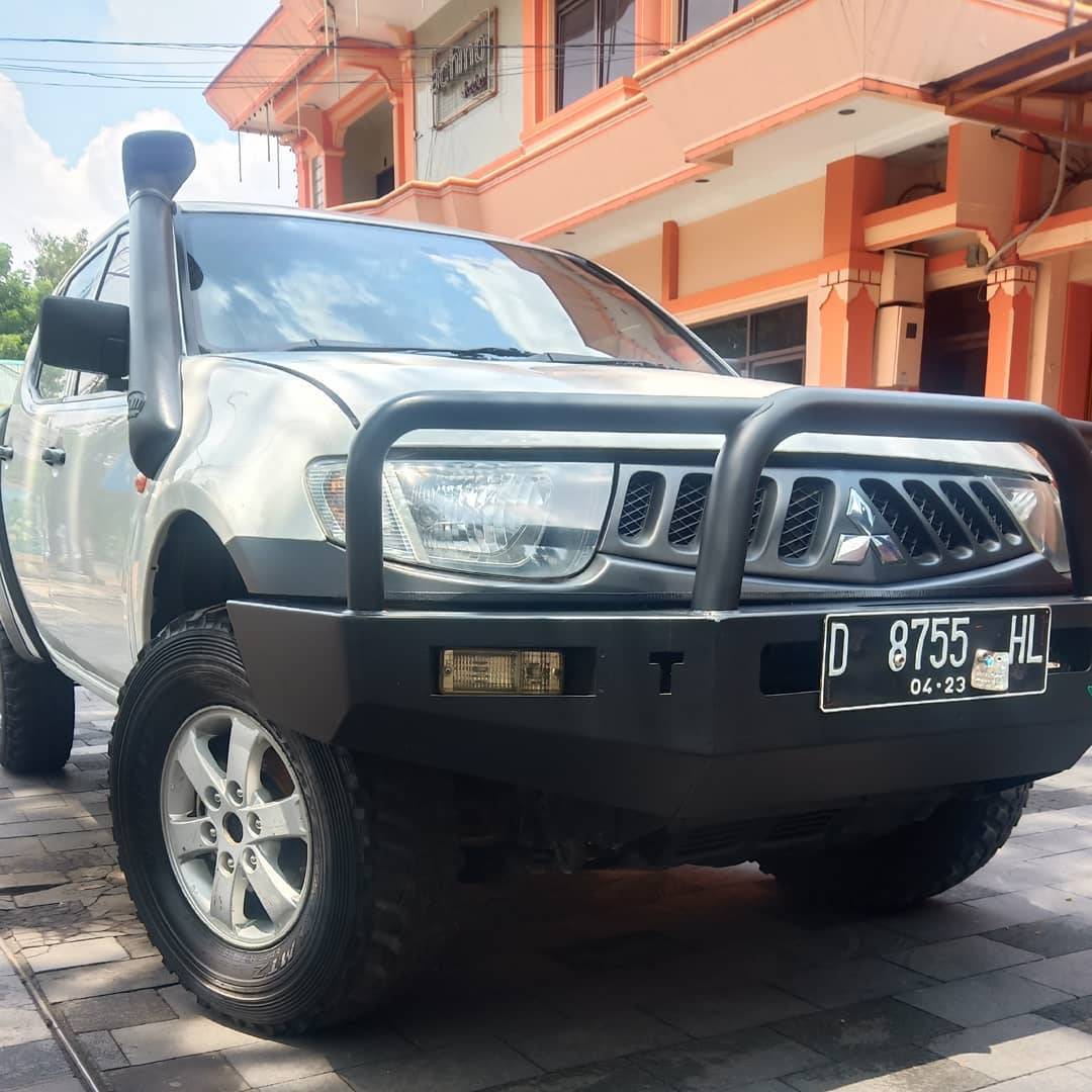 2008 Mitsubishi Strada Triton Bekas 2008 Mitsubishi Strada Triton Bekas