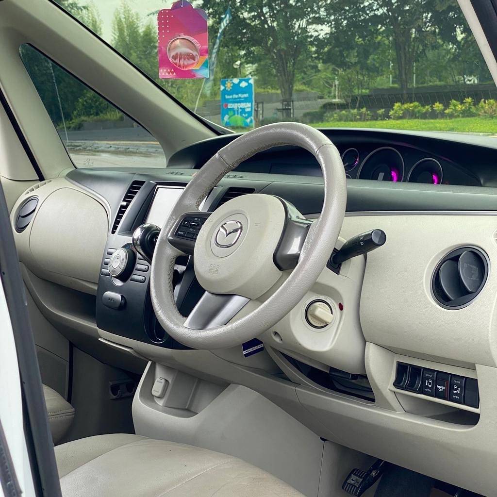 2013 Mazda Biante 2013 Mazda Biante