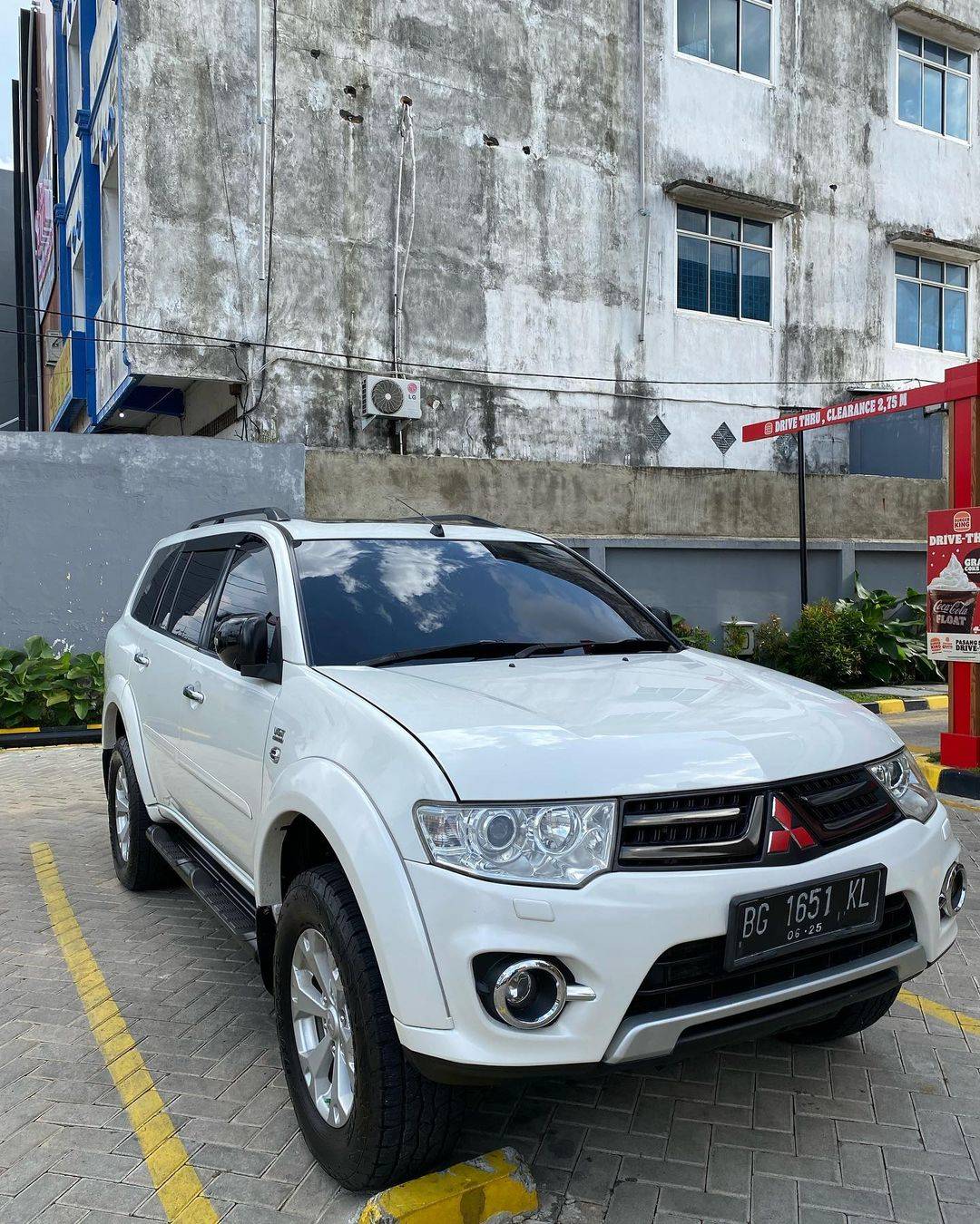 2014 Mitsubishi Pajero 2014 Mitsubishi Pajero