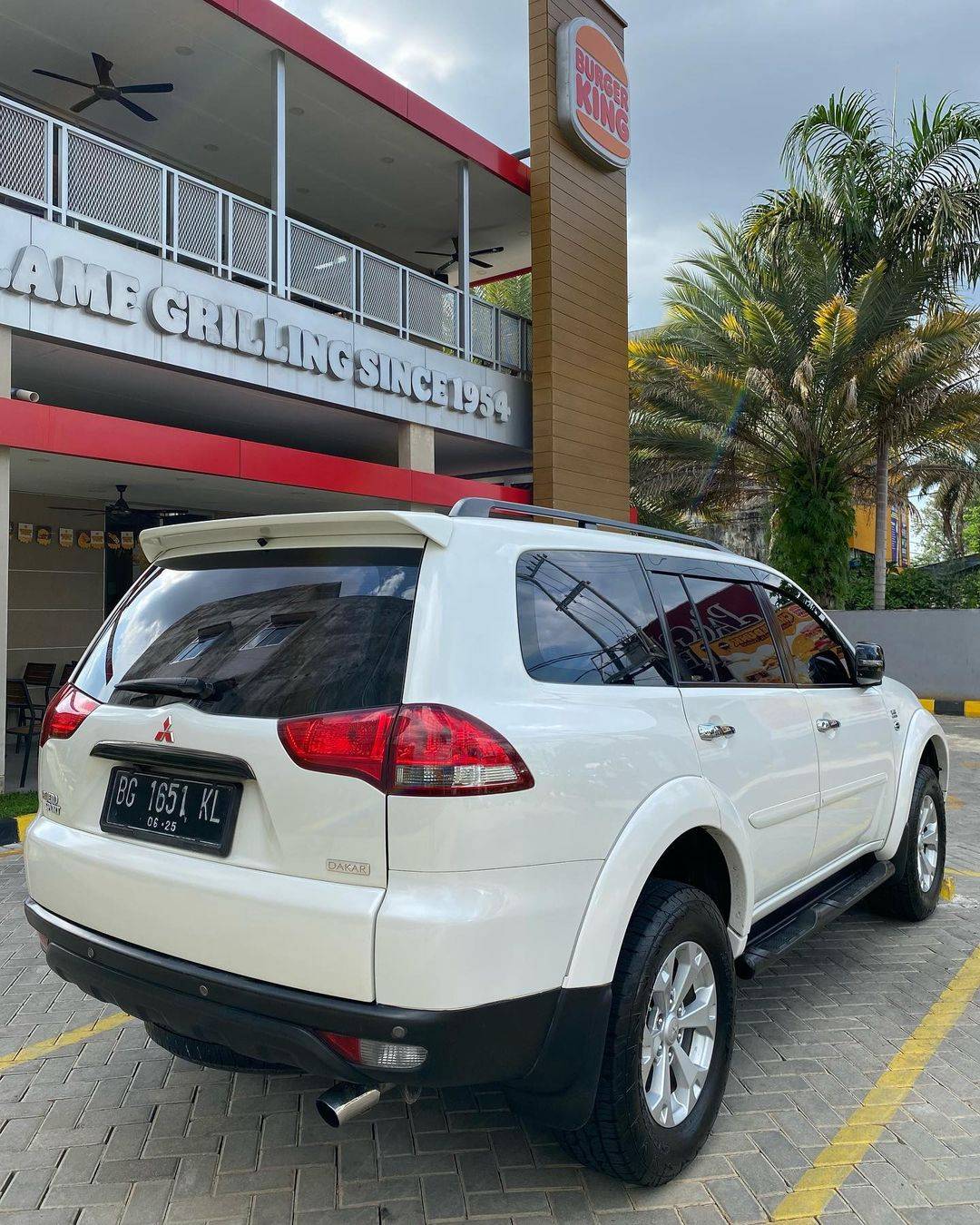 2014 Mitsubishi Pajero 2014 Mitsubishi Pajero