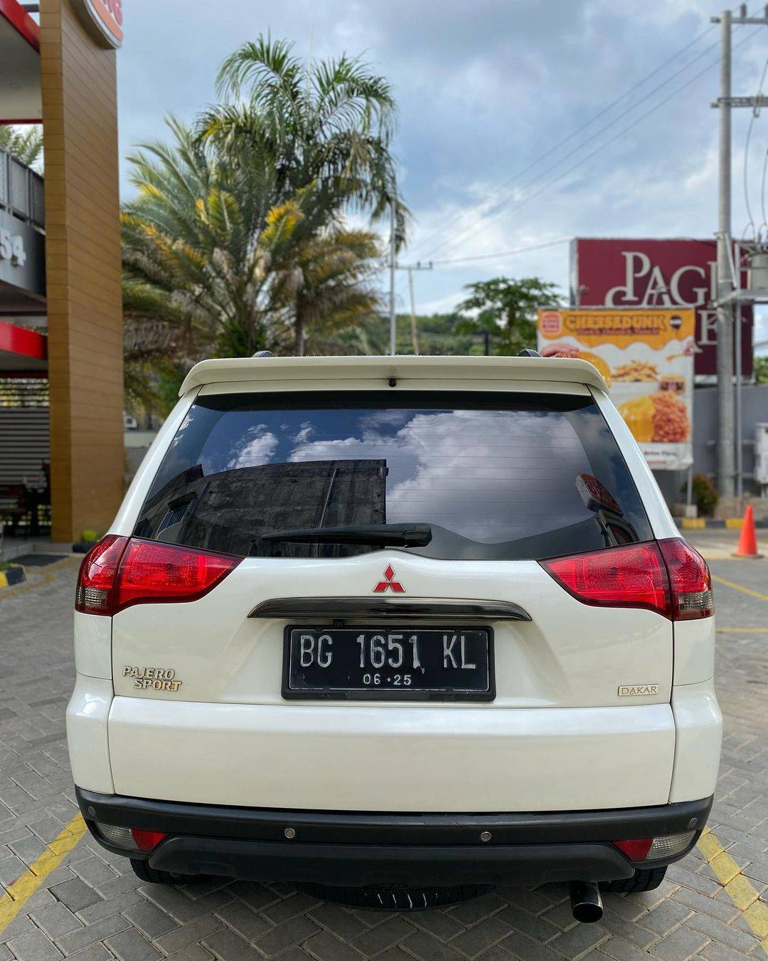 2014 Mitsubishi Pajero 2014 Mitsubishi Pajero