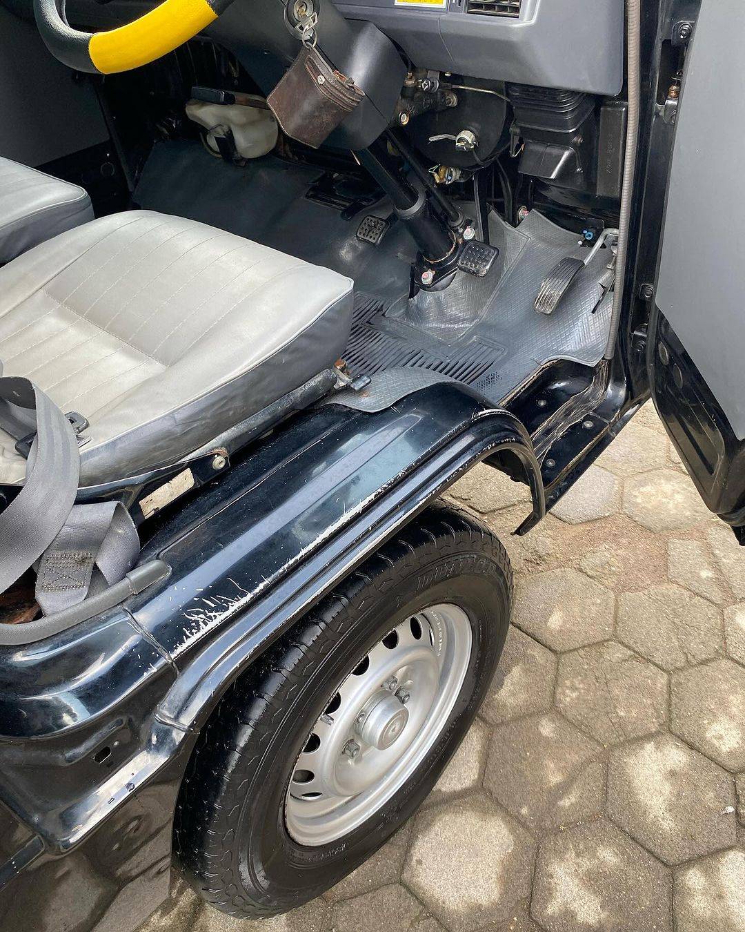 2018 Mitsubishi L300 2018 Mitsubishi L300