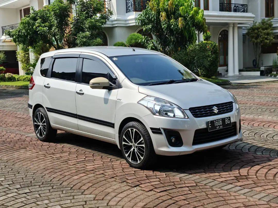 2012 Suzuki Ertiga 2012 Suzuki Ertiga