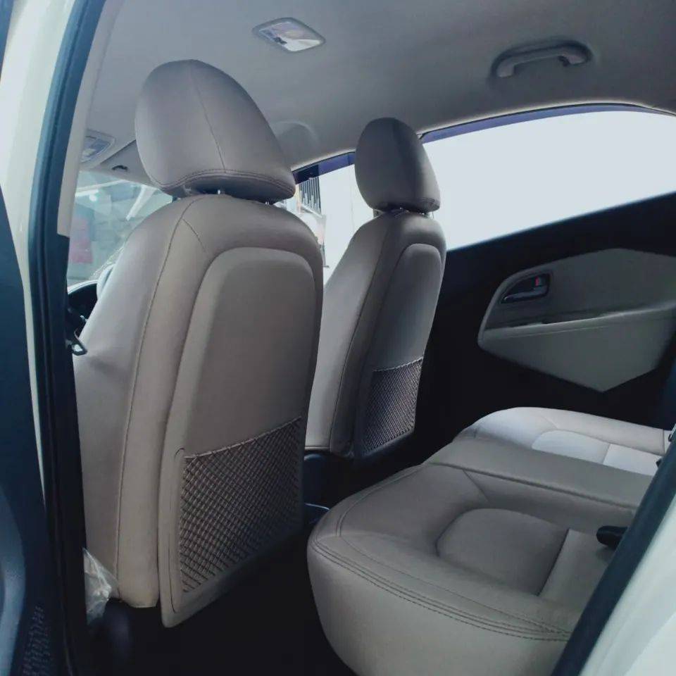 2014 Kia Rio 2014 Kia Rio