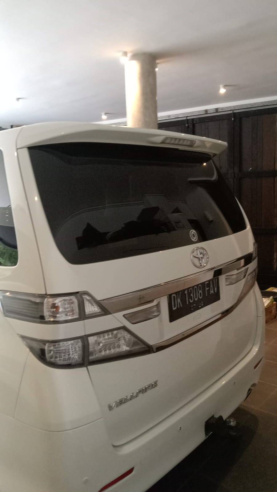 2013 Toyota Vellfire  2.4 Z AT 2013 Toyota Vellfire  2.4 Z AT