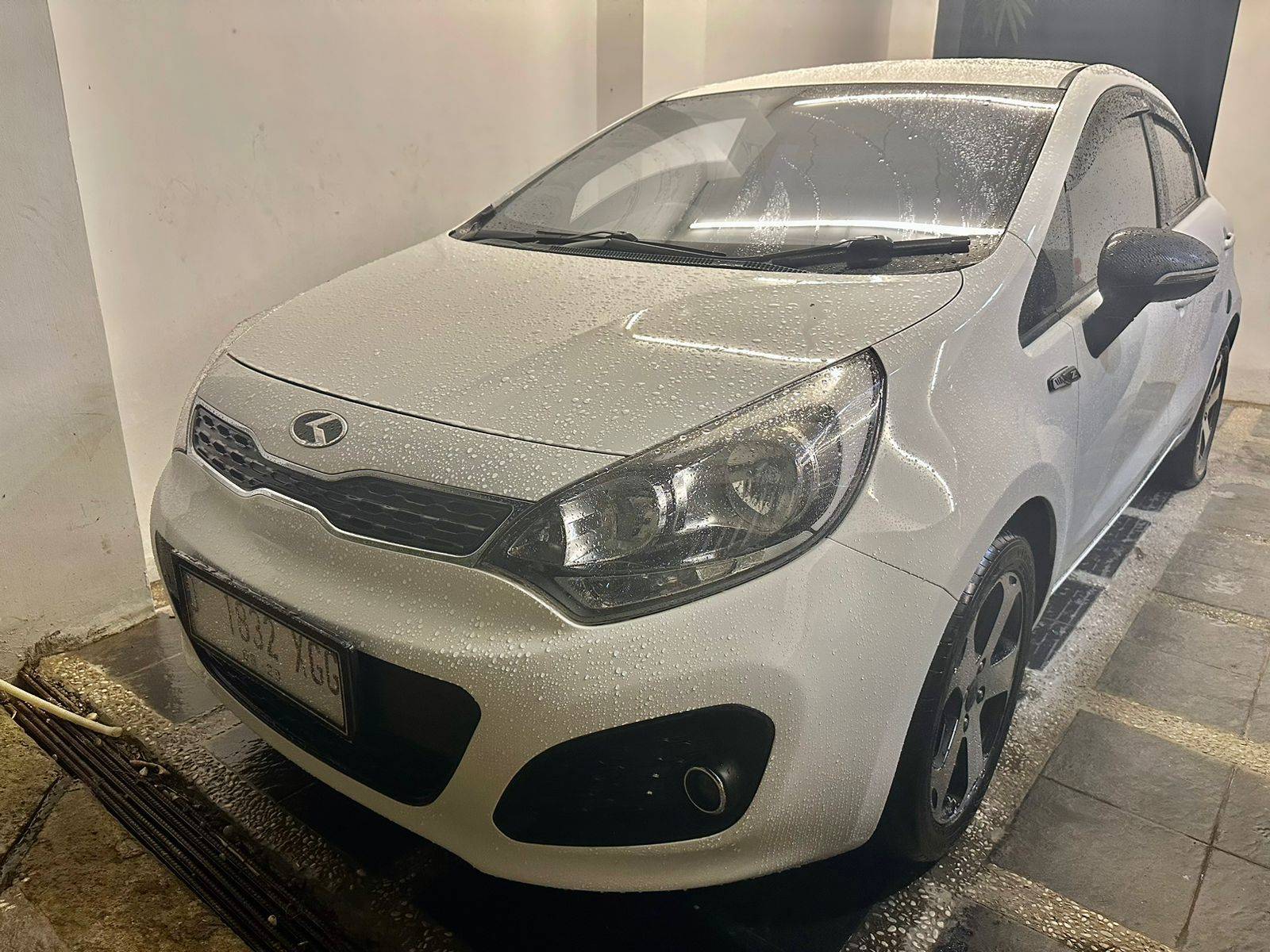 2013 Kia Rio  1.4 M Bensin MT 2013 Kia Rio  1.4 M Bensin MT