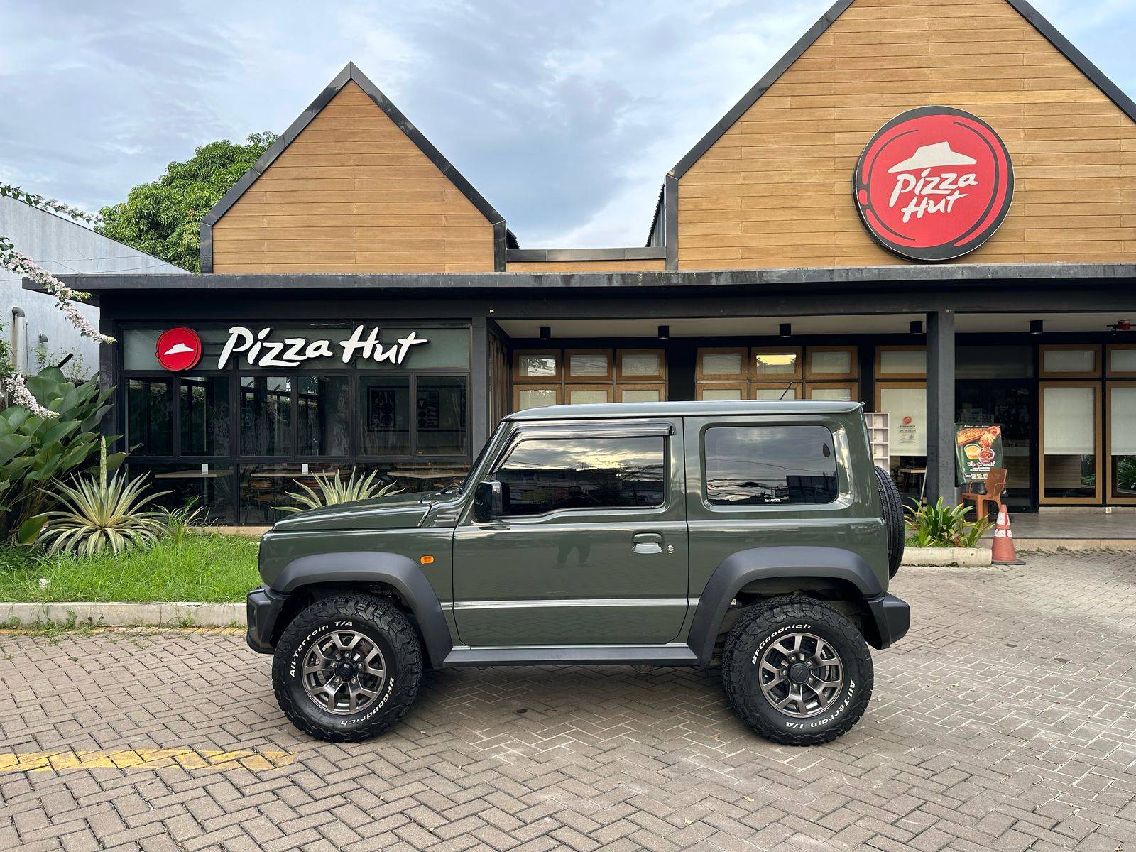 2023 Suzuki Jimny Single Tone AT 2023 Suzuki Jimny Single Tone AT