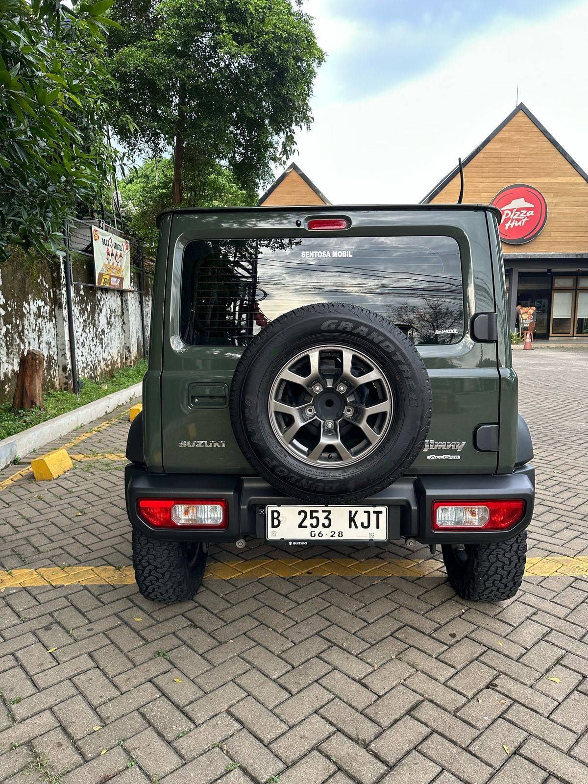 2023 Suzuki Jimny Single Tone AT 2023 Suzuki Jimny Single Tone AT