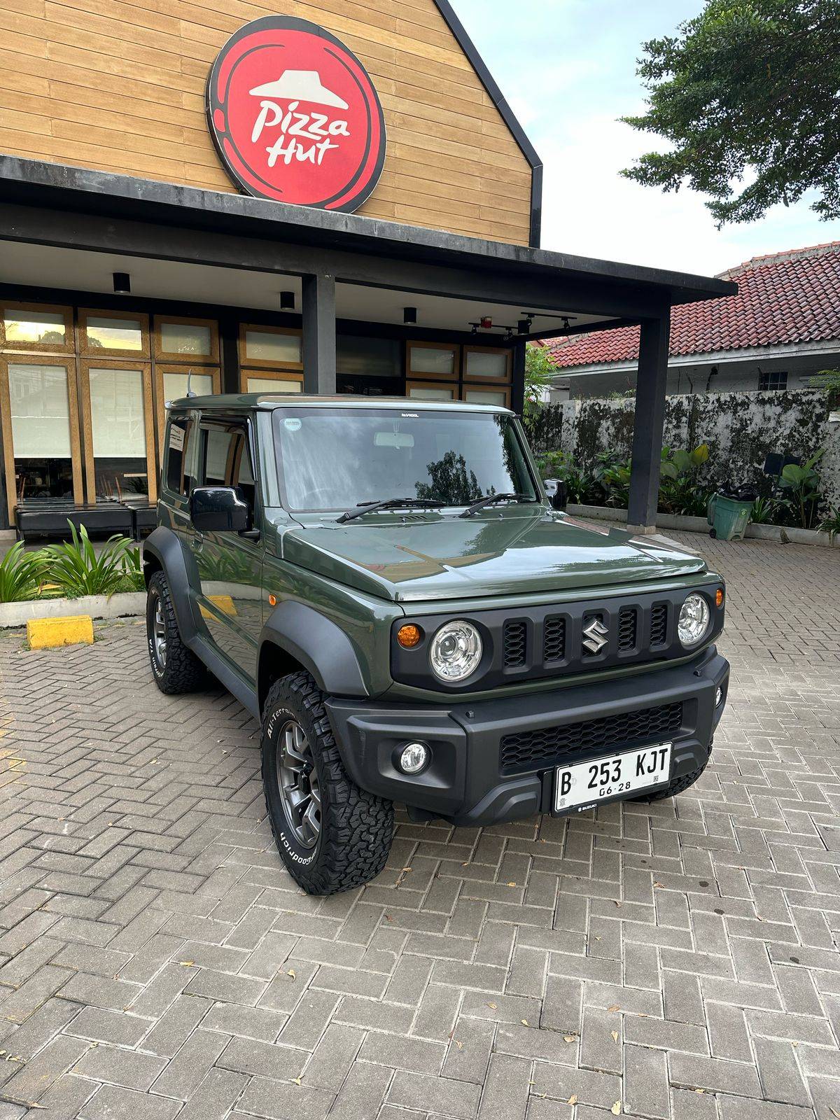 2023 Suzuki Jimny Single Tone AT 2023 Suzuki Jimny Single Tone AT