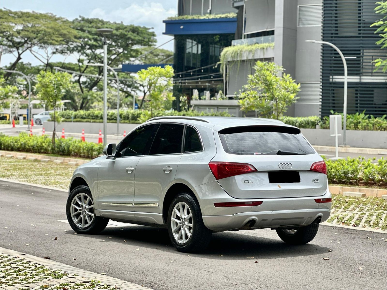 2012 Audi Q5  2.0 TFSI 2012 Audi Q5  2.0 TFSI