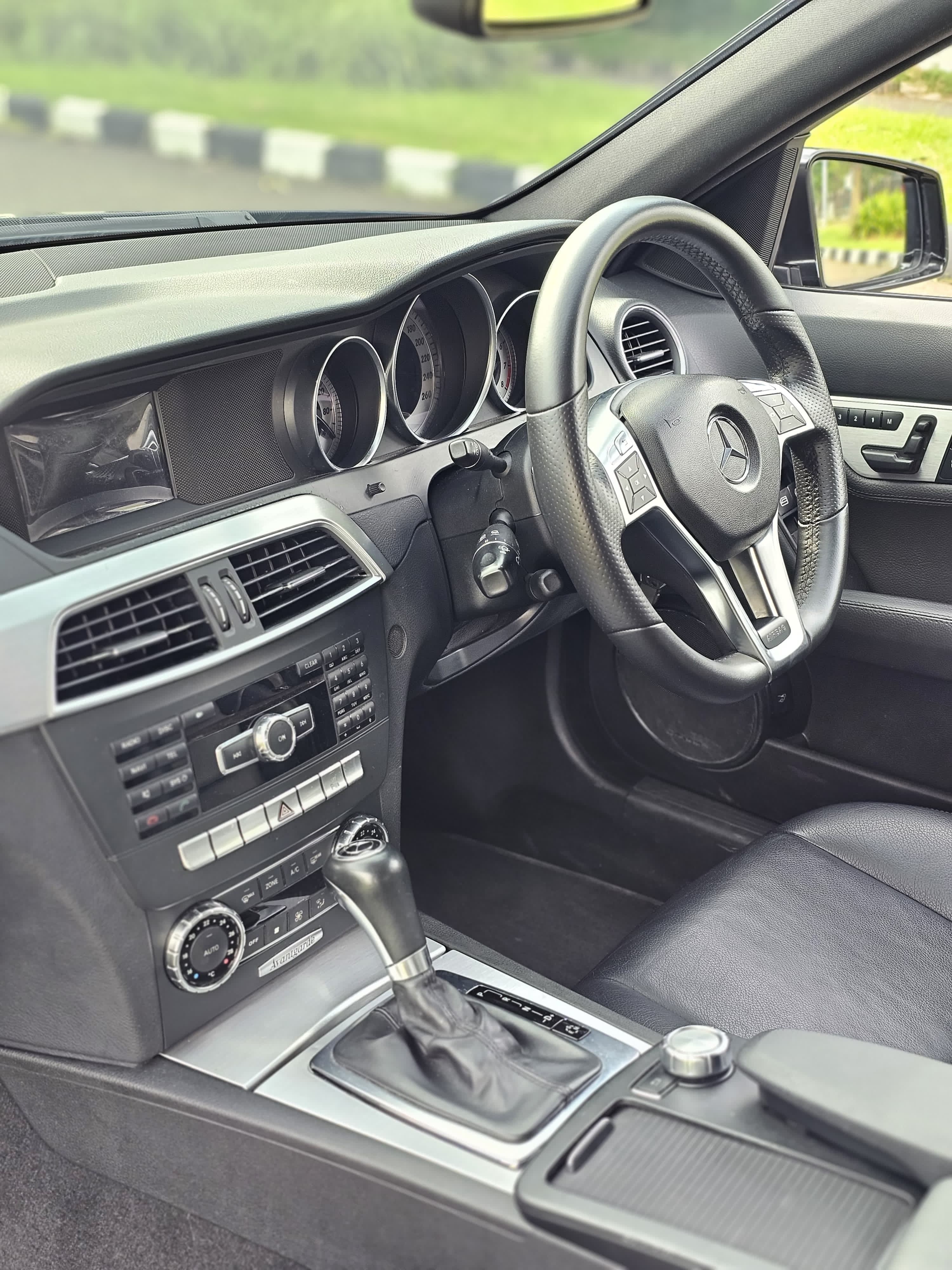 2011 Mercedes Benz C-Class  C250 2011 Mercedes Benz C-Class  C250