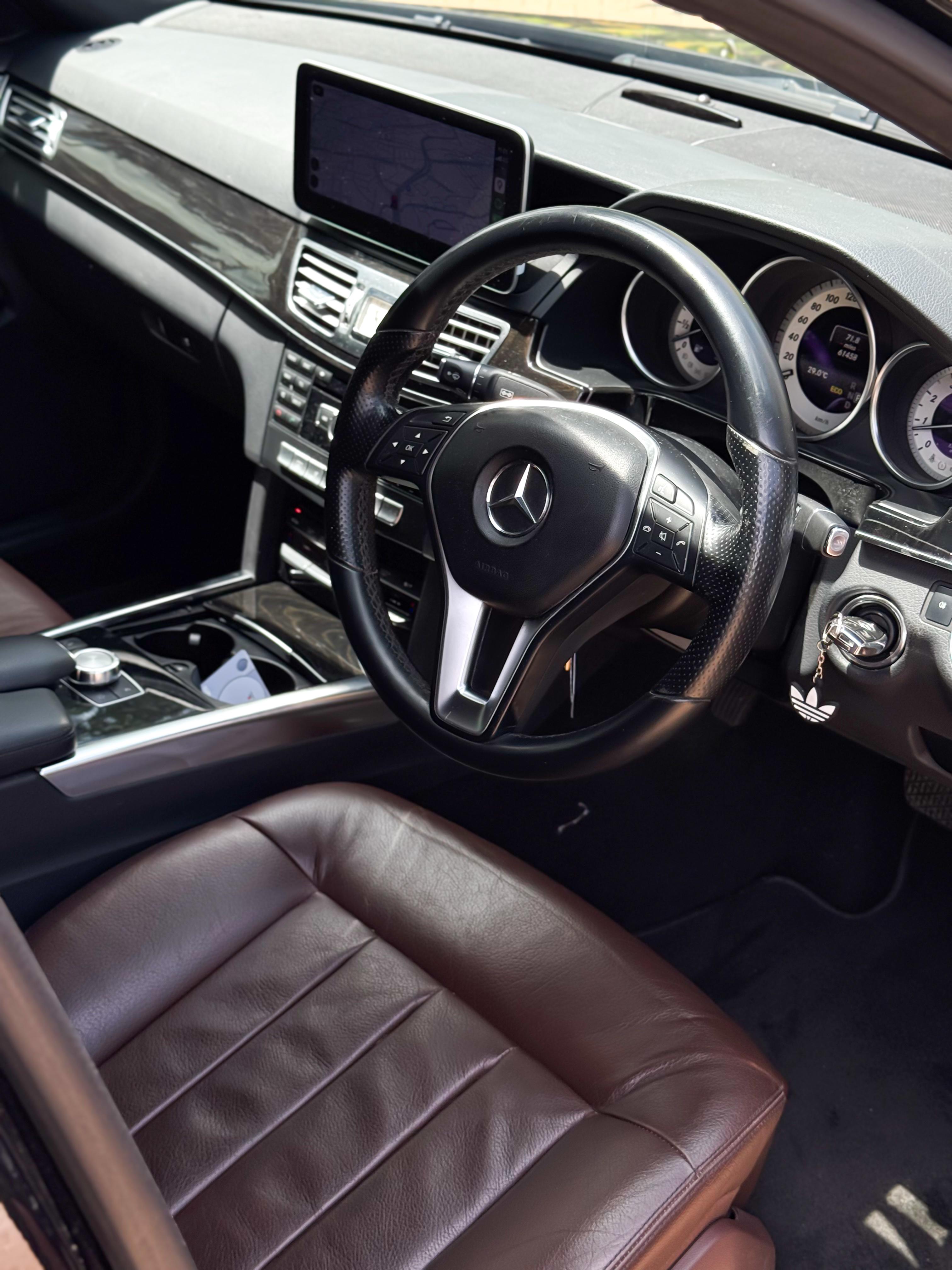 2014 Mercedes Benz E-Class  250 AVG AMG STYLE 2014 Mercedes Benz E-Class  250 AVG AMG STYLE