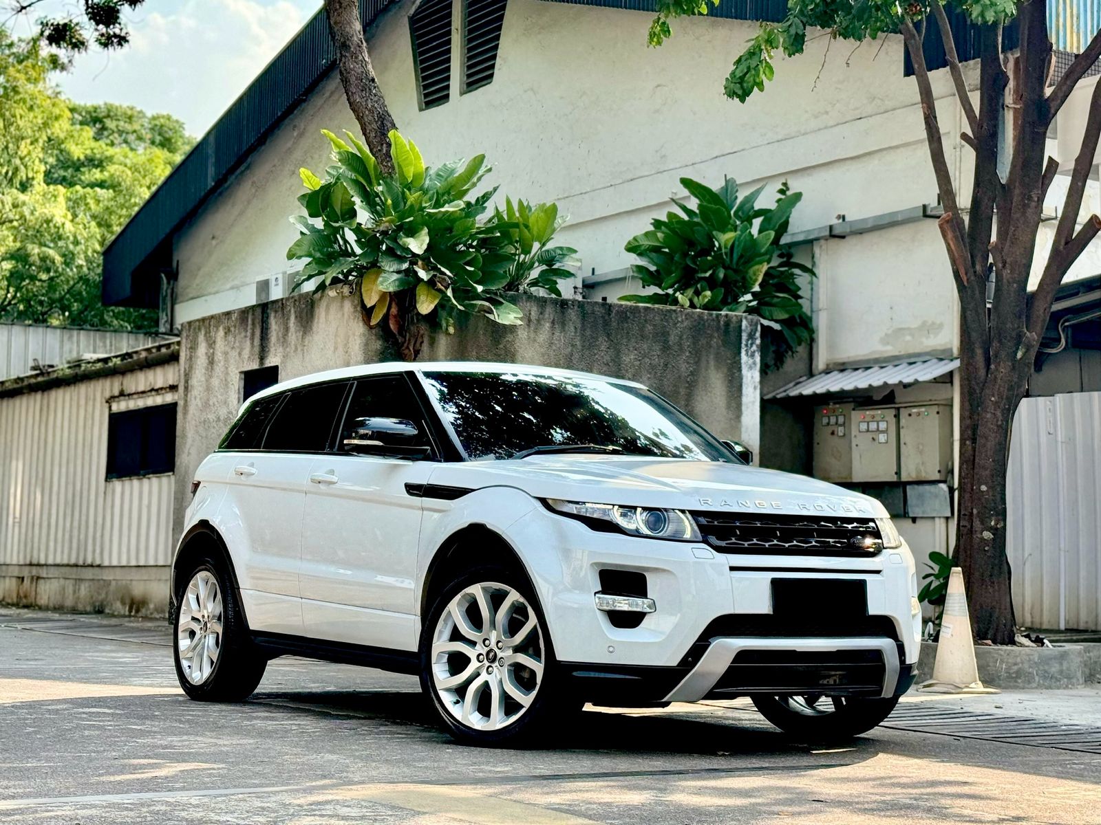 2012 Land Rover Range Rover Evoque EVOQUE 2.0 L Si 4 DYNAMIC 2012 Land Rover Range Rover Evoque EVOQUE 2.0 L Si 4 DYNAMIC