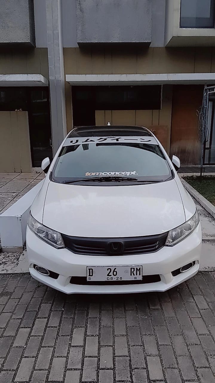 2013 Honda Civic  IVTEC 1.8 AT FACELIFT Bekas 2013 Honda Civic  IVTEC 1.8 AT FACELIFT Bekas