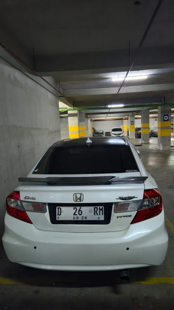 2013 Honda Civic  IVTEC 1.8 AT FACELIFT 2013 Honda Civic  IVTEC 1.8 AT FACELIFT