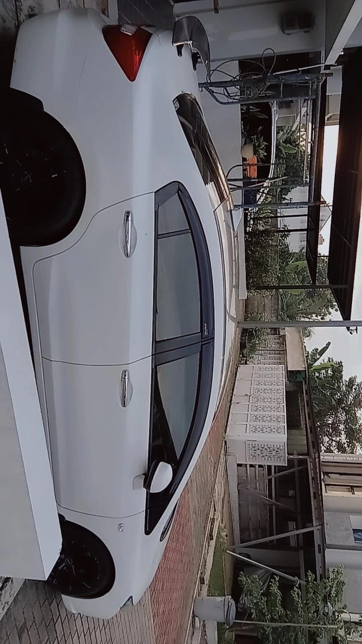 2013 Honda Civic  IVTEC 1.8 AT FACELIFT 2013 Honda Civic  IVTEC 1.8 AT FACELIFT