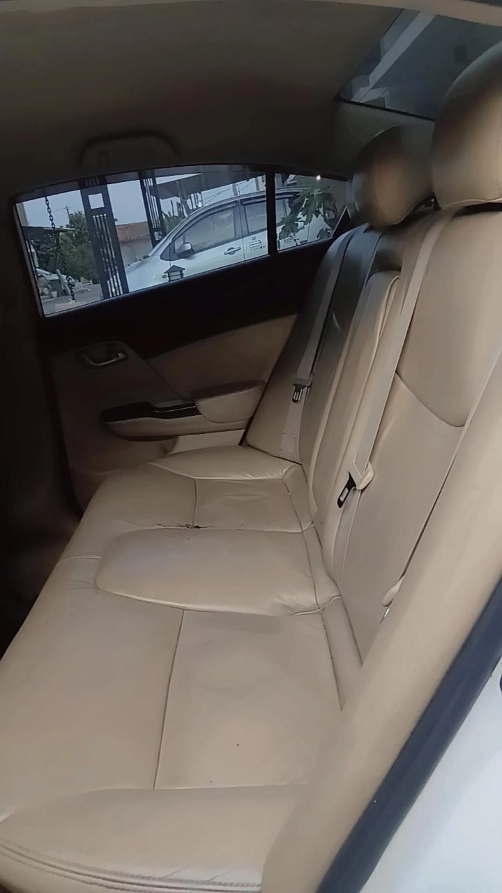 2013 Honda Civic  IVTEC 1.8 AT FACELIFT 2013 Honda Civic  IVTEC 1.8 AT FACELIFT