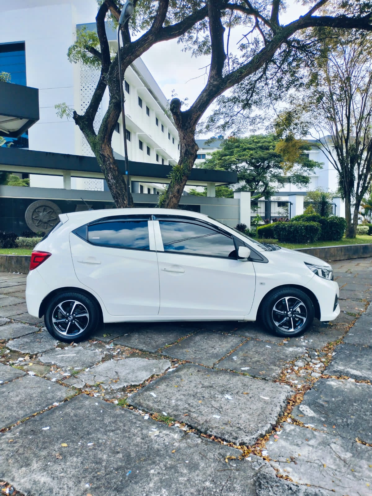2023 Honda Brio Satya E CVT 2023 Honda Brio Satya E CVT