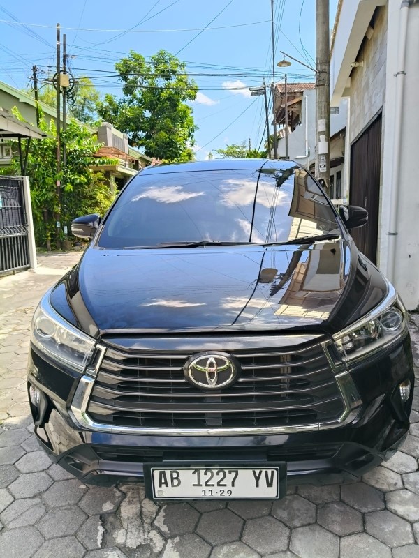 2021 Toyota Kijang Innova REBORN 2.0 V MT LUX