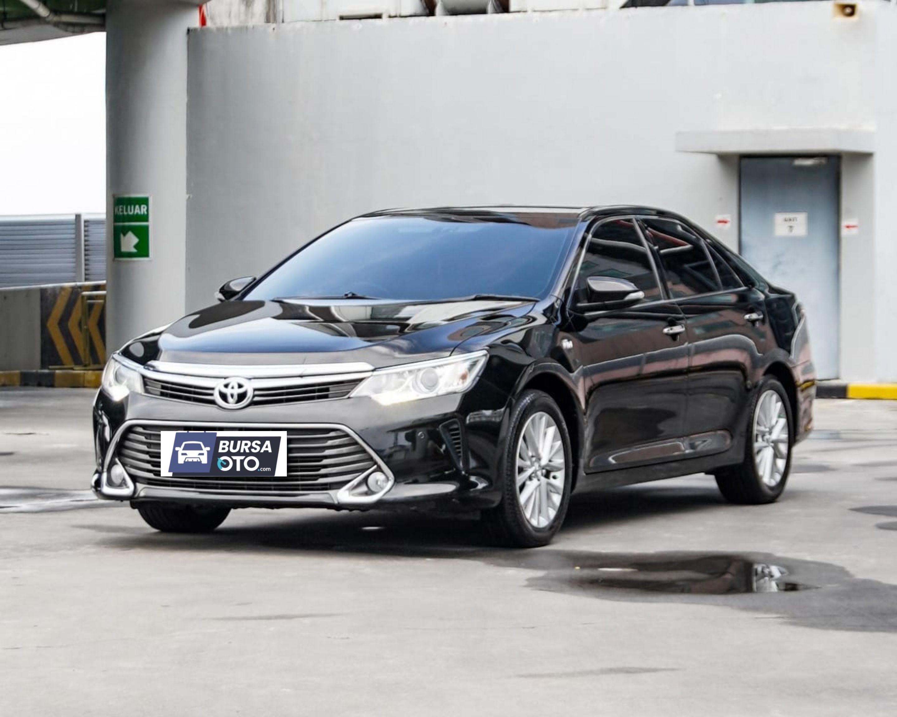 Second Hand 2015 Toyota Camry Second Hand 2015 Toyota Camry