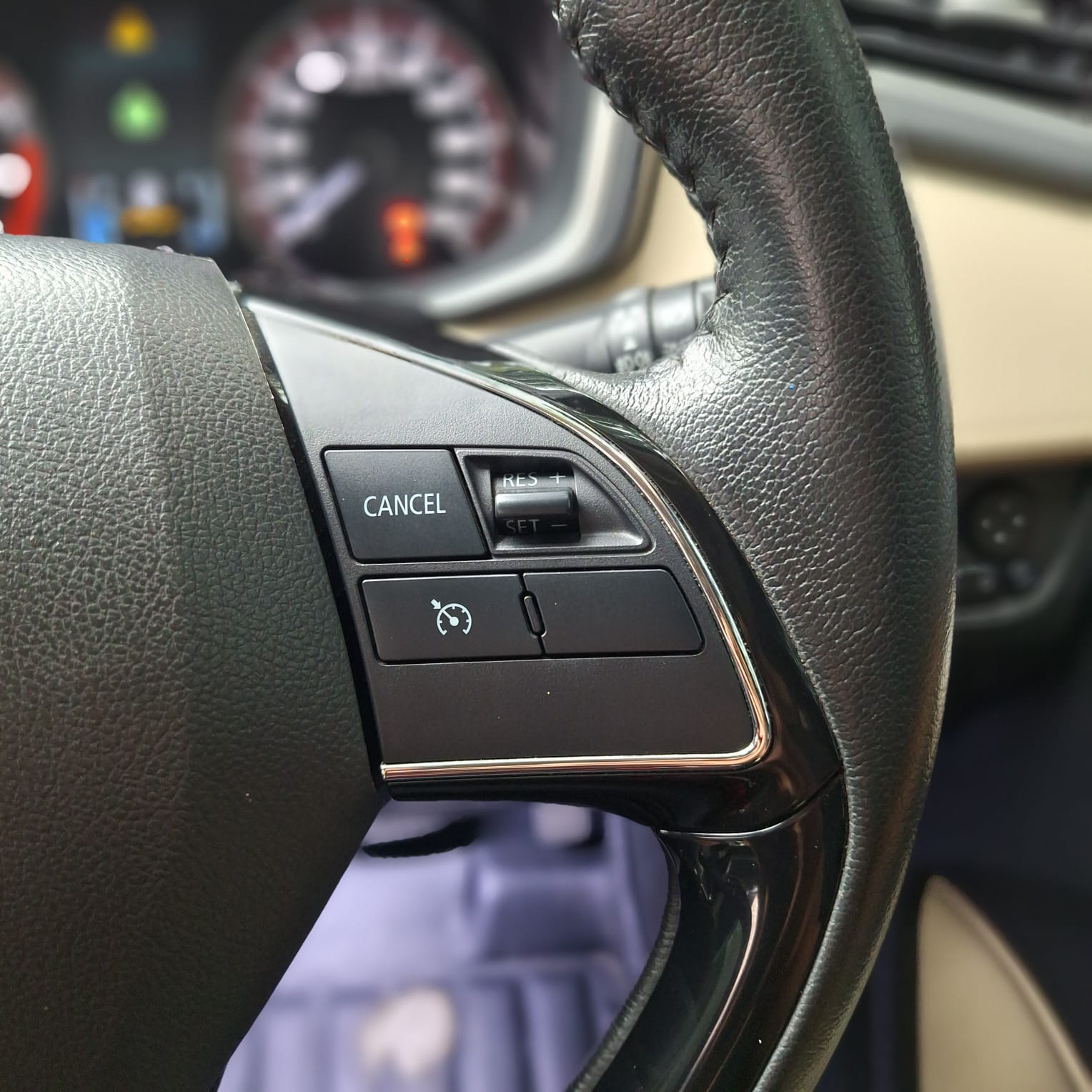 2018 Mitsubishi Xpander  1.5 L ULTIMATE 2018 Mitsubishi Xpander  1.5 L ULTIMATE