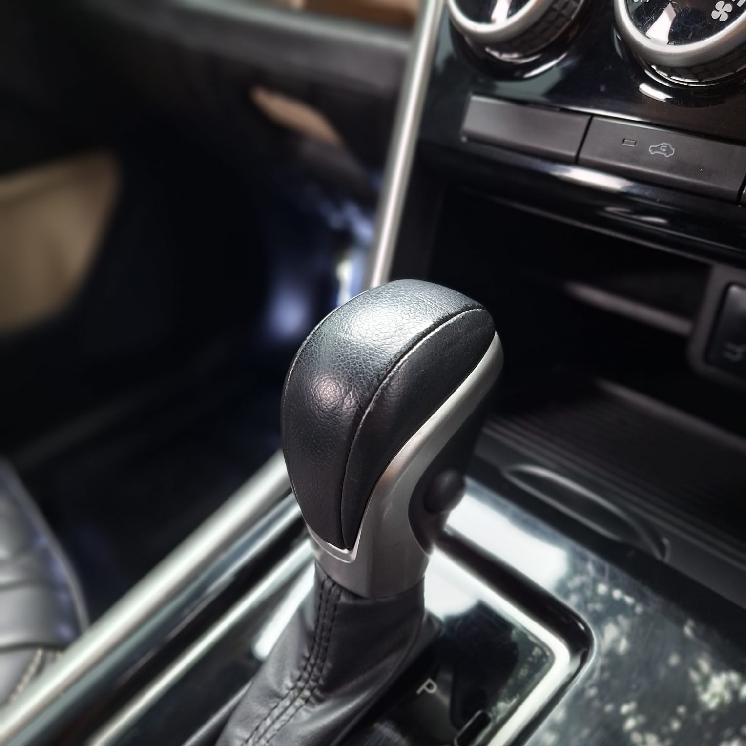 2018 Mitsubishi Xpander  1.5 L ULTIMATE 2018 Mitsubishi Xpander  1.5 L ULTIMATE