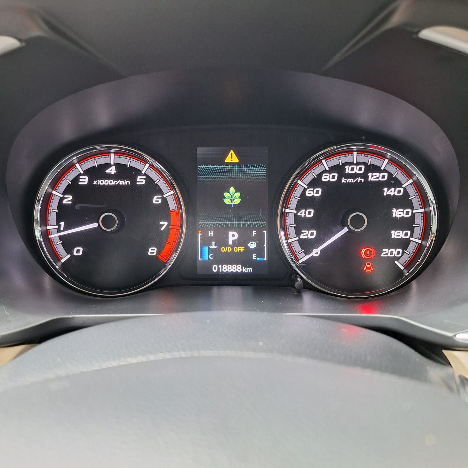 2018 Mitsubishi Xpander  1.5 L ULTIMATE 2018 Mitsubishi Xpander  1.5 L ULTIMATE