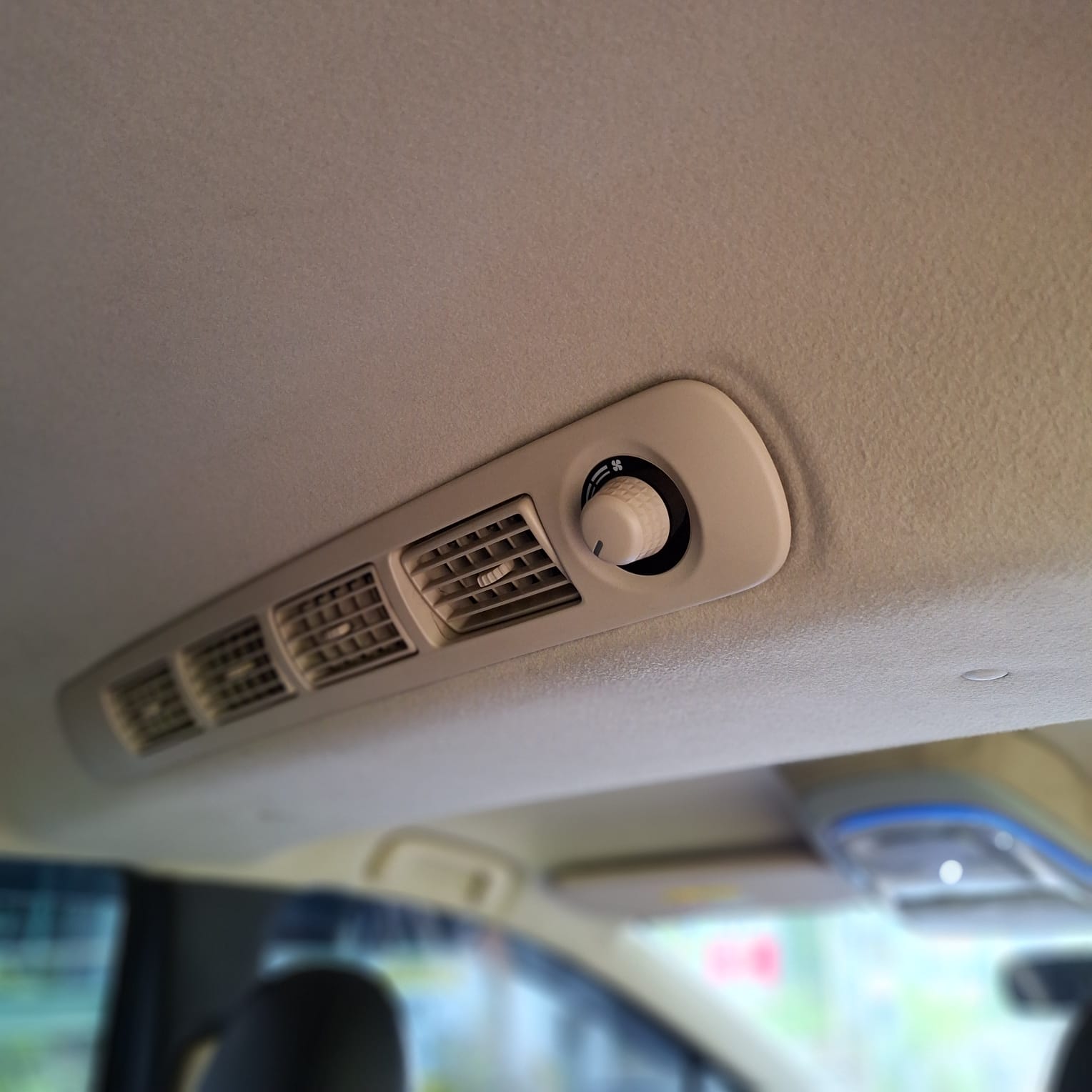 2018 Mitsubishi Xpander  1.5 L ULTIMATE 2018 Mitsubishi Xpander  1.5 L ULTIMATE